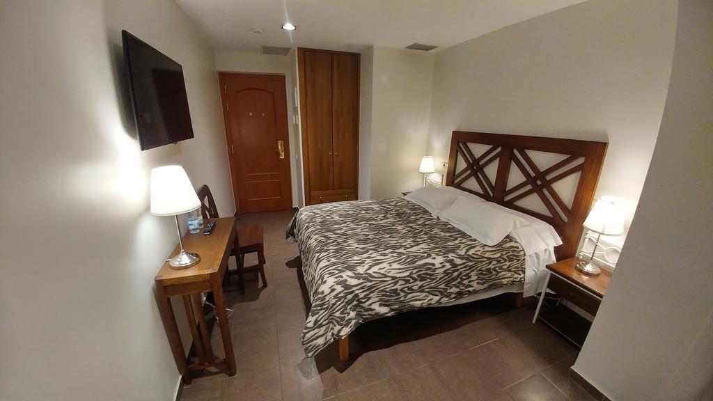 La Ciudadela Hotel Barcelona Bagian luar foto