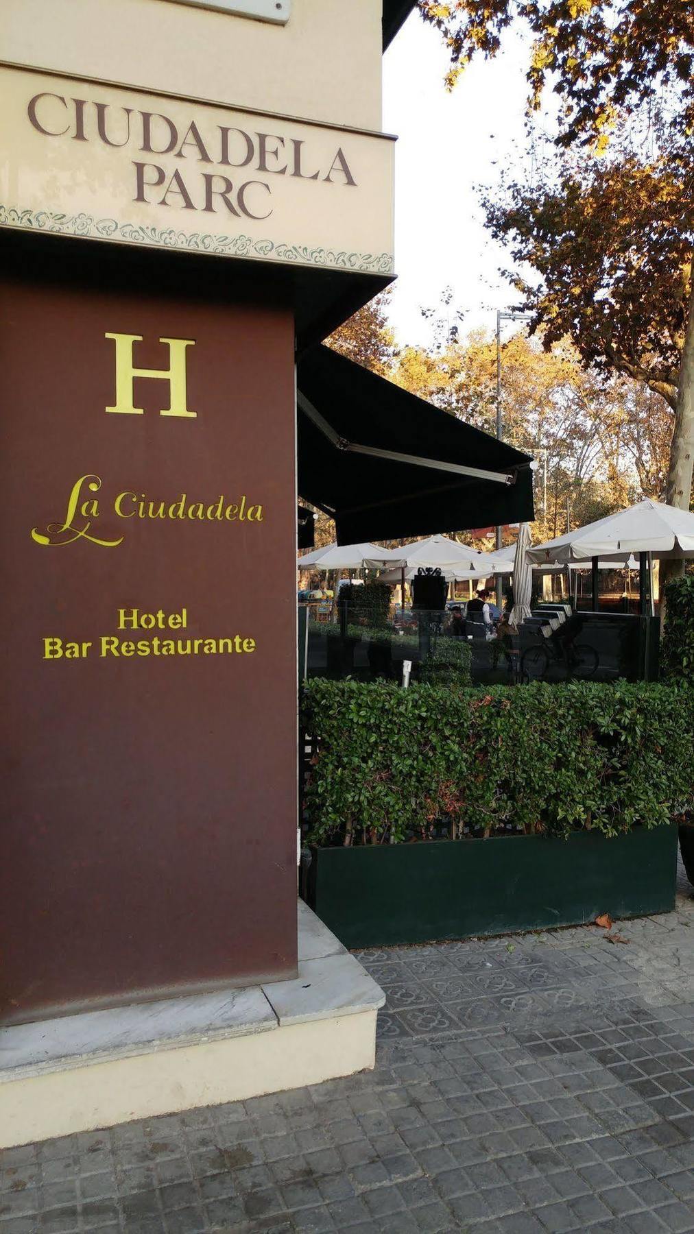 La Ciudadela Hotel Barcelona Bagian luar foto